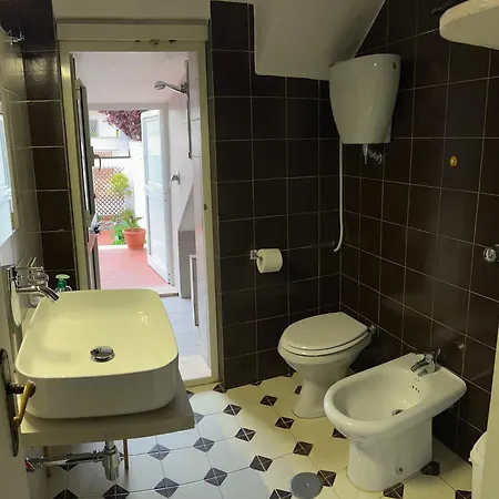 A Due Passi Dal Mare *