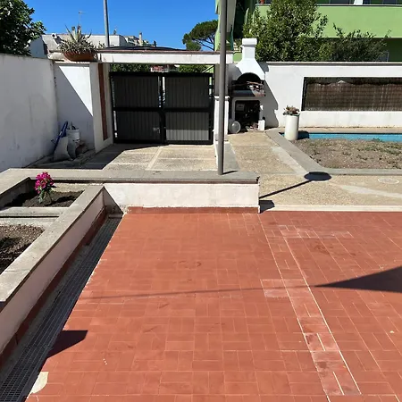 A Due Passi Dal Mare 度假居